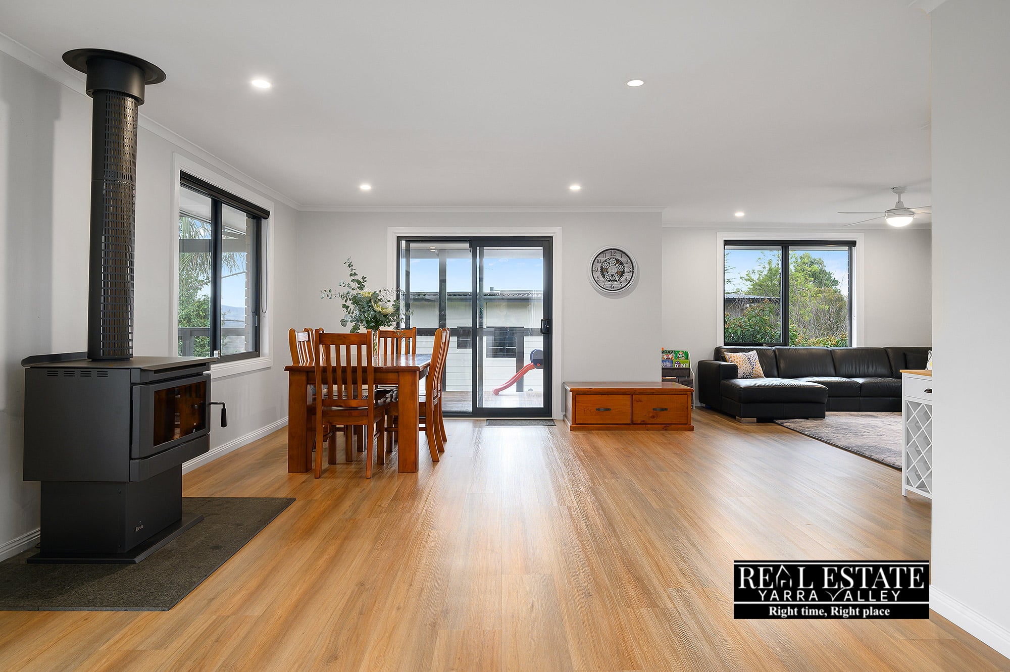 24 Hillcrest Grove, HEALESVILLE, VIC 3777 AUS