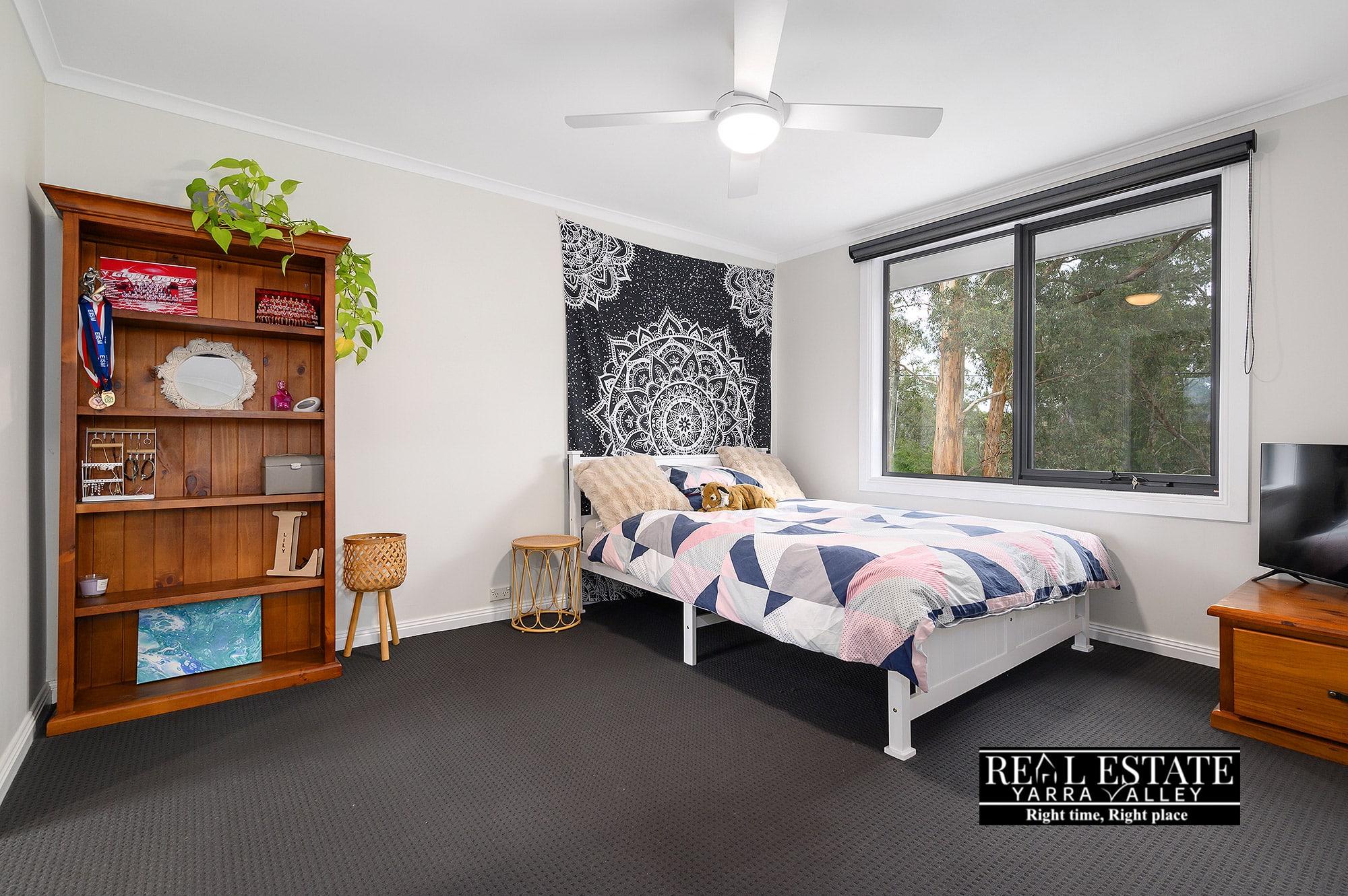 24 Hillcrest Grove, HEALESVILLE, VIC 3777 AUS