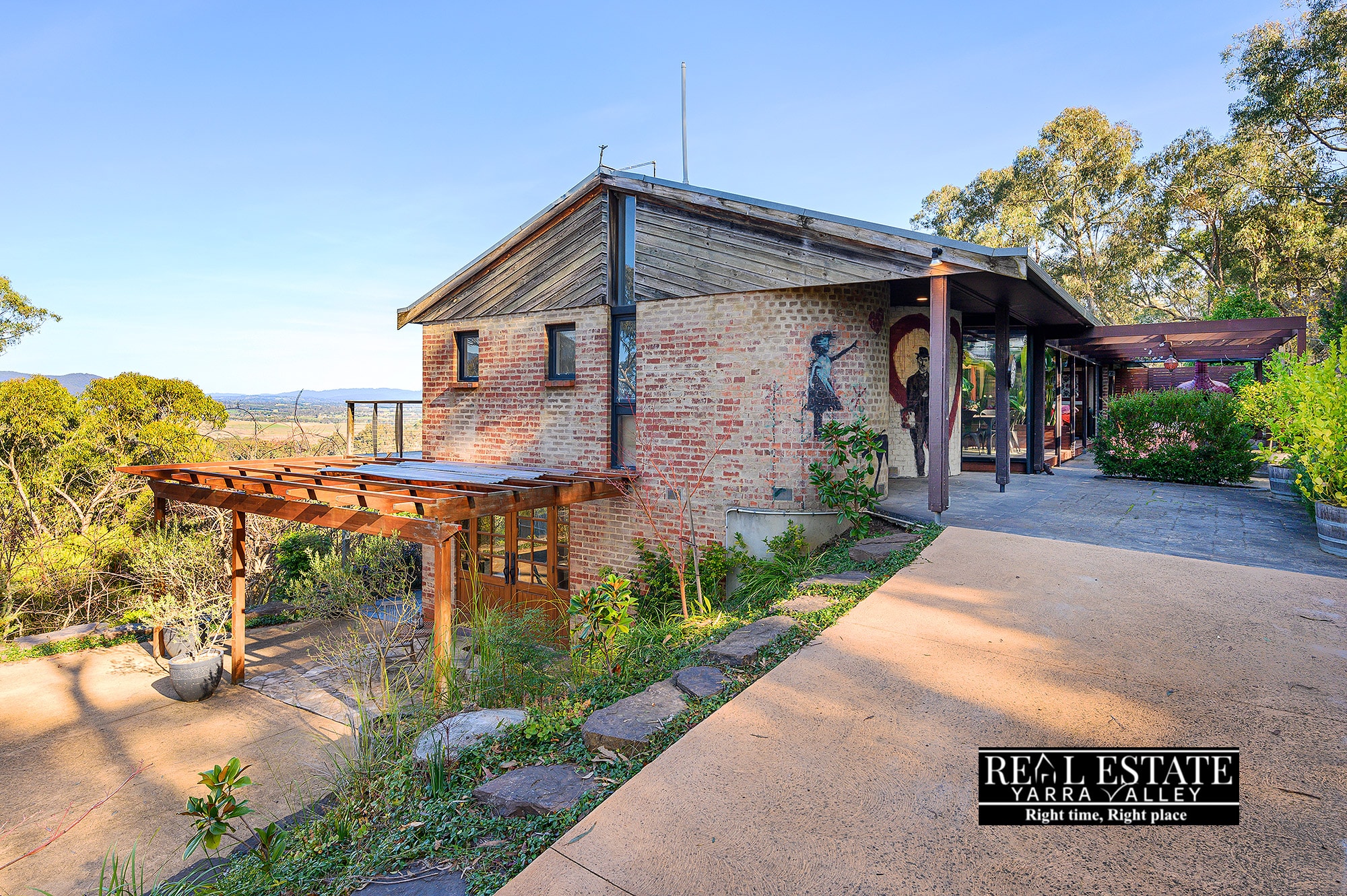 1 Kalamundra Terrace, HEALESVILLE, VIC 3777 AUS