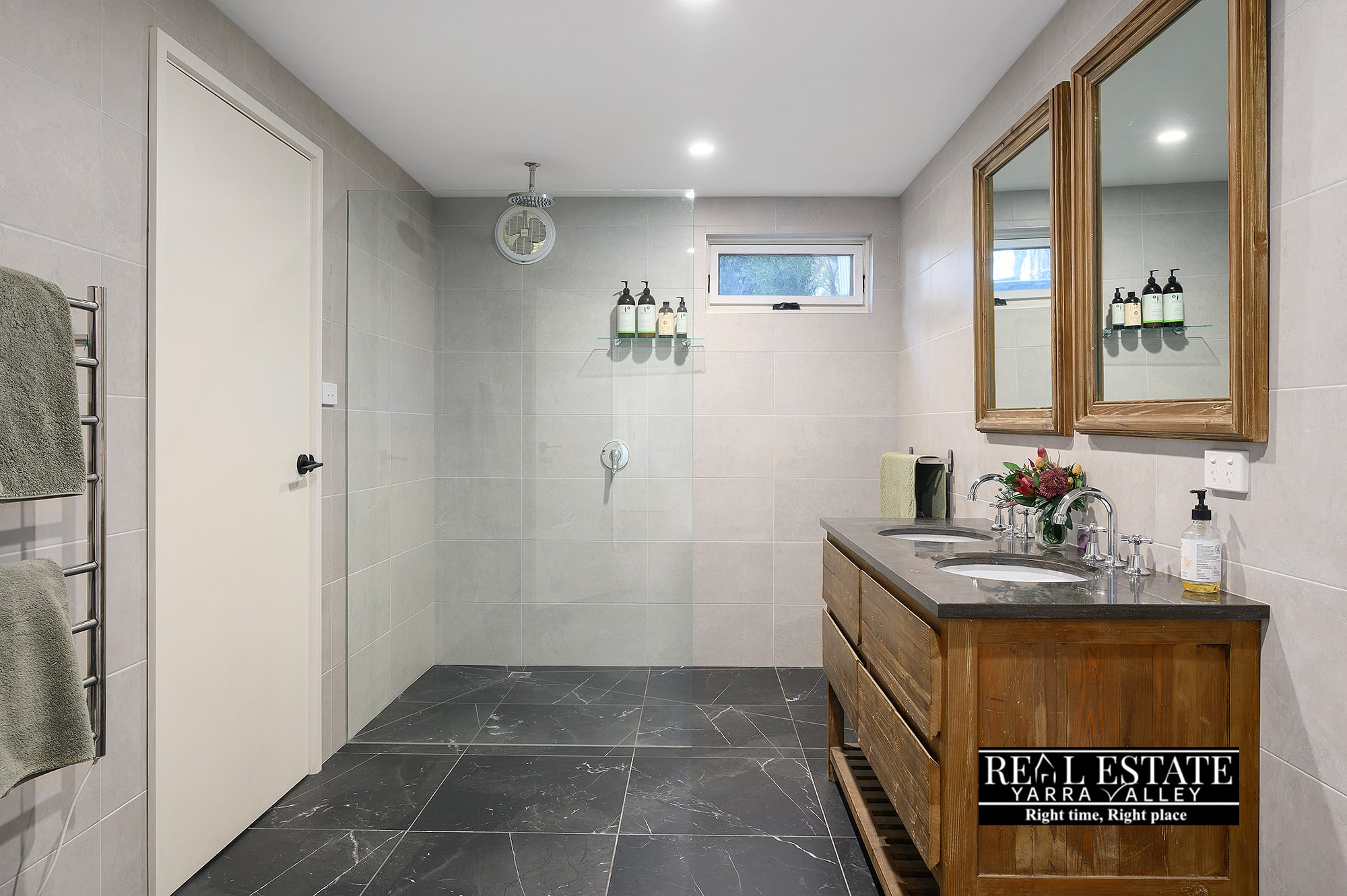 1 Kalamundra Terrace, HEALESVILLE, VIC 3777 AUS