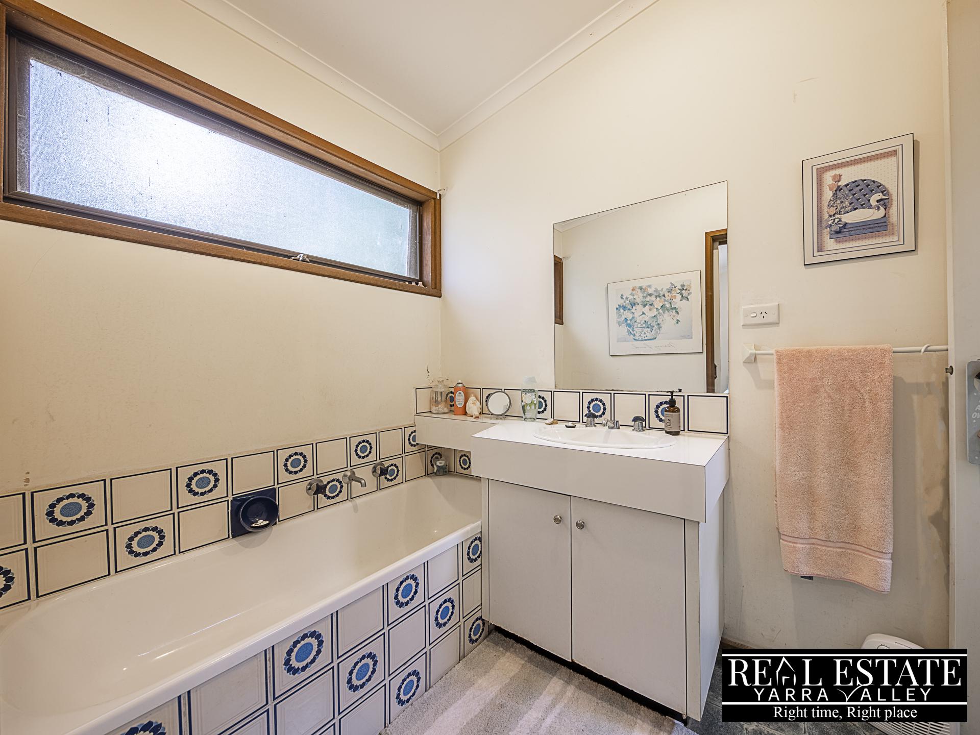 11 Beverley DVE, HEALESVILLE, VIC 3777 AUS