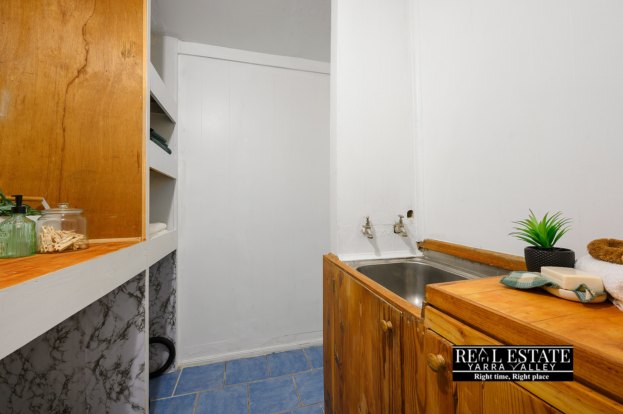 16 Chalet Road, BADGER CREEK, VIC 3777 AUS