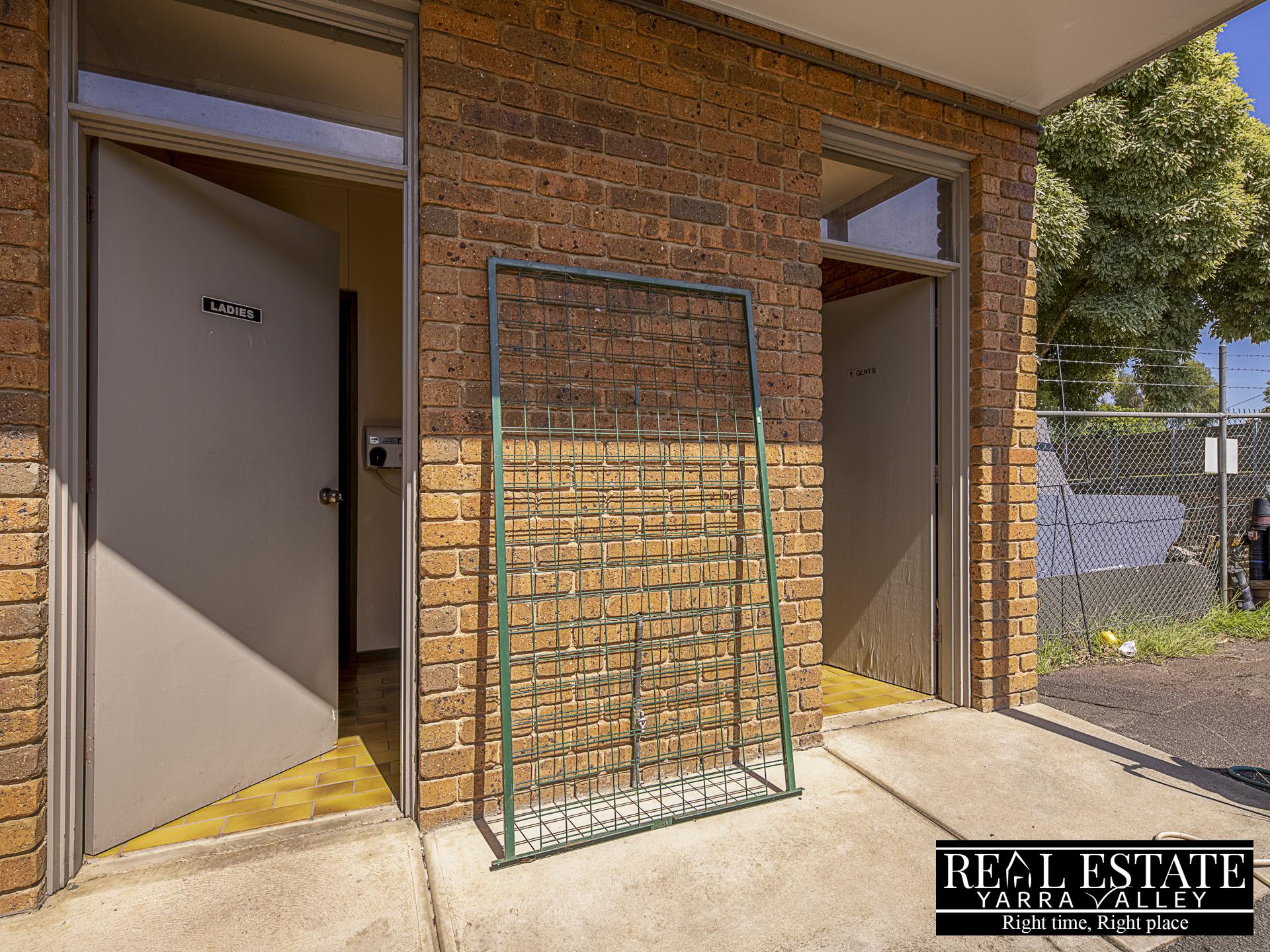 349-353 Maroondah HWY, HEALESVILLE, VIC 3777 AUS