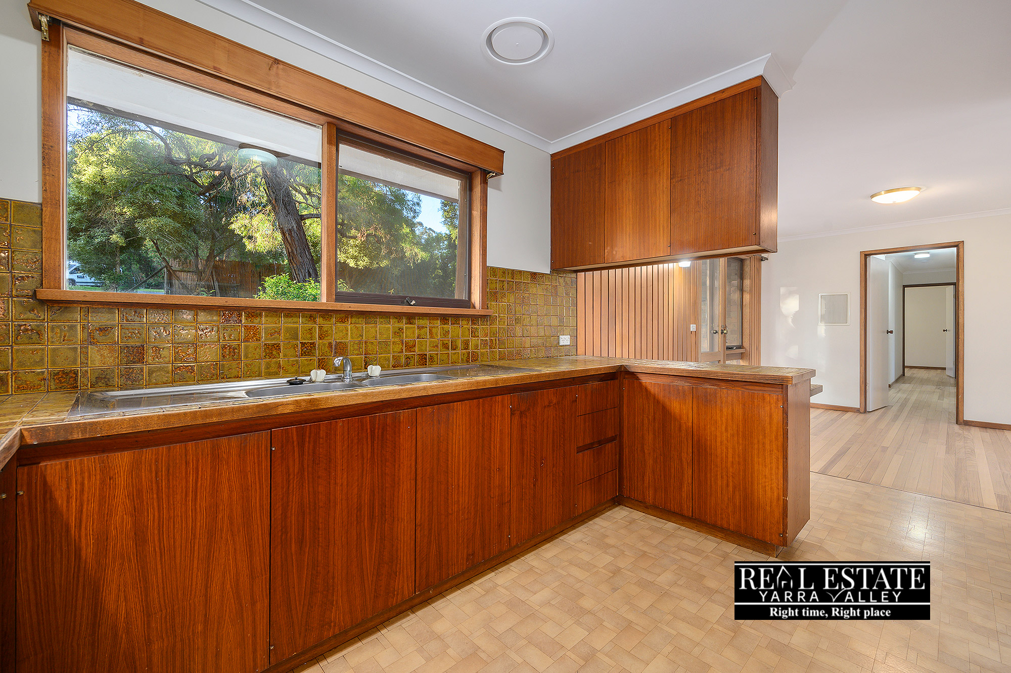 18 Centre Grove, HEALESVILLE, VIC 3777 AUS