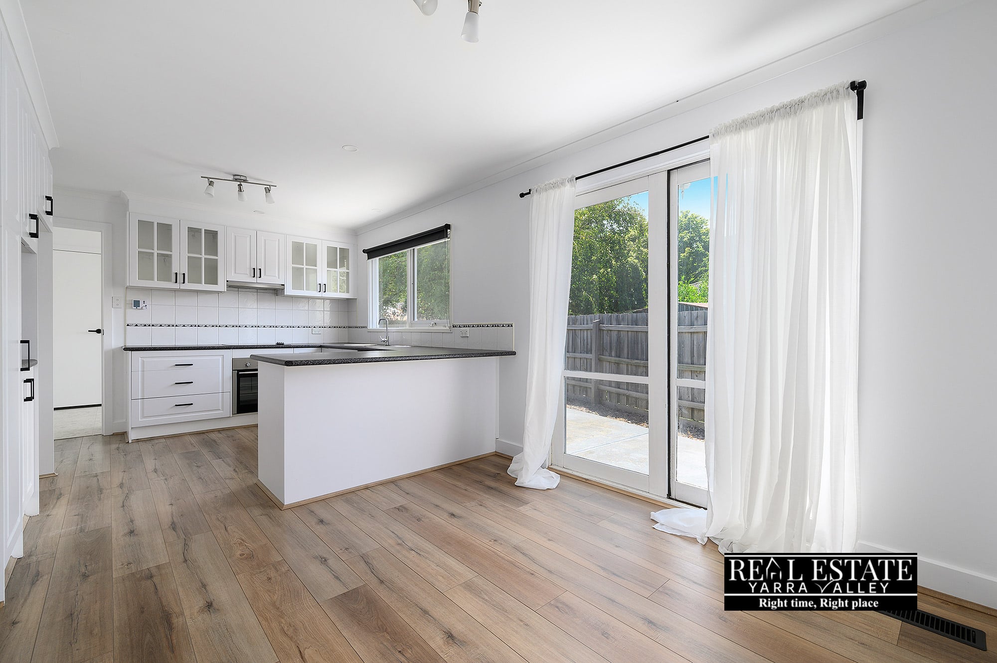 19 Meadow Crescent, BADGER CREEK, VIC 3777 AUS