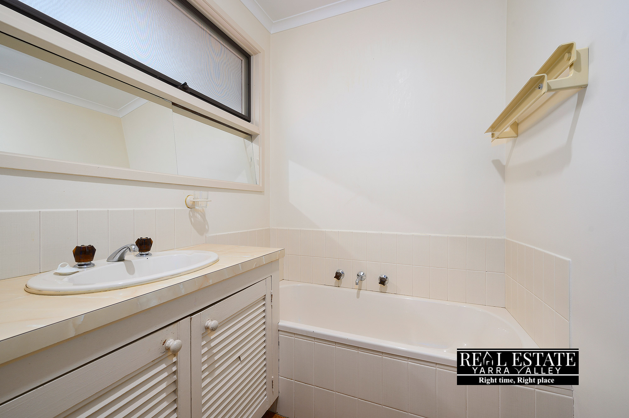 18 Merton Grove, HEALESVILLE, VIC 3777 AUS