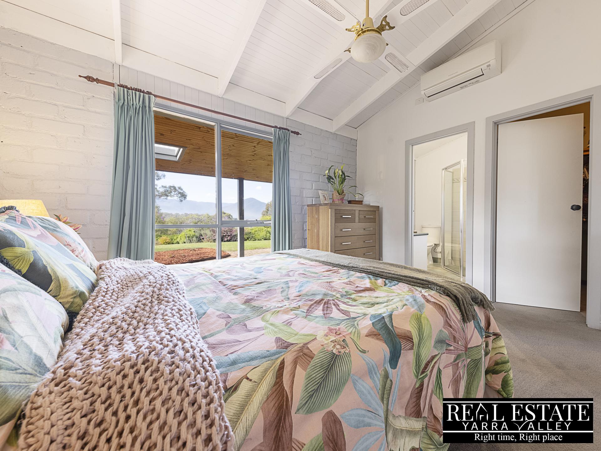 30 Hillcrest Grove, HEALESVILLE, VIC 3777 AUS