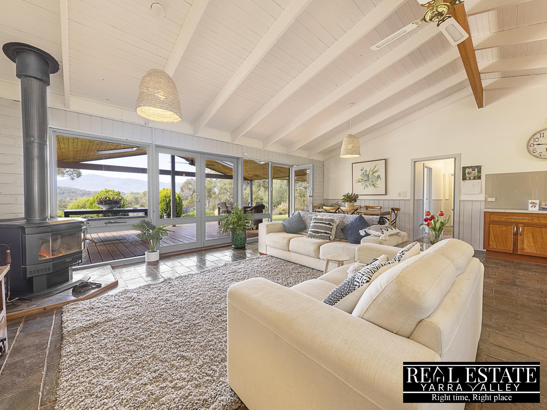 30 Hillcrest Grove, HEALESVILLE, VIC 3777 AUS