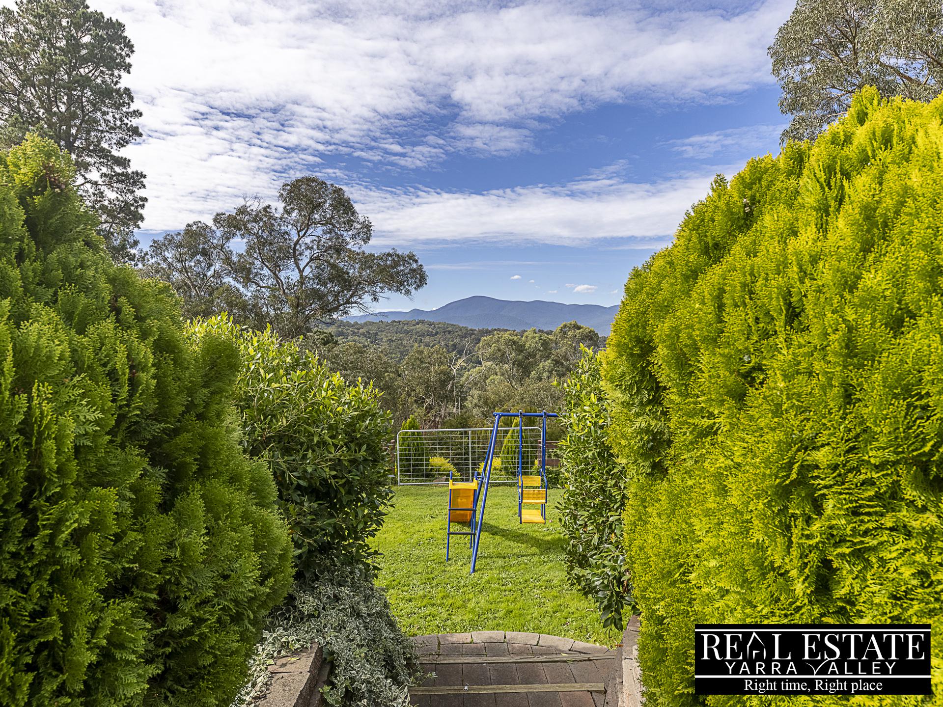 30 Hillcrest Grove, HEALESVILLE, VIC 3777 AUS
