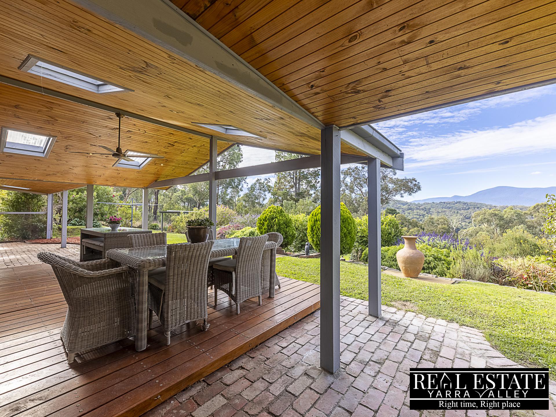 30 Hillcrest Grove, HEALESVILLE, VIC 3777 AUS