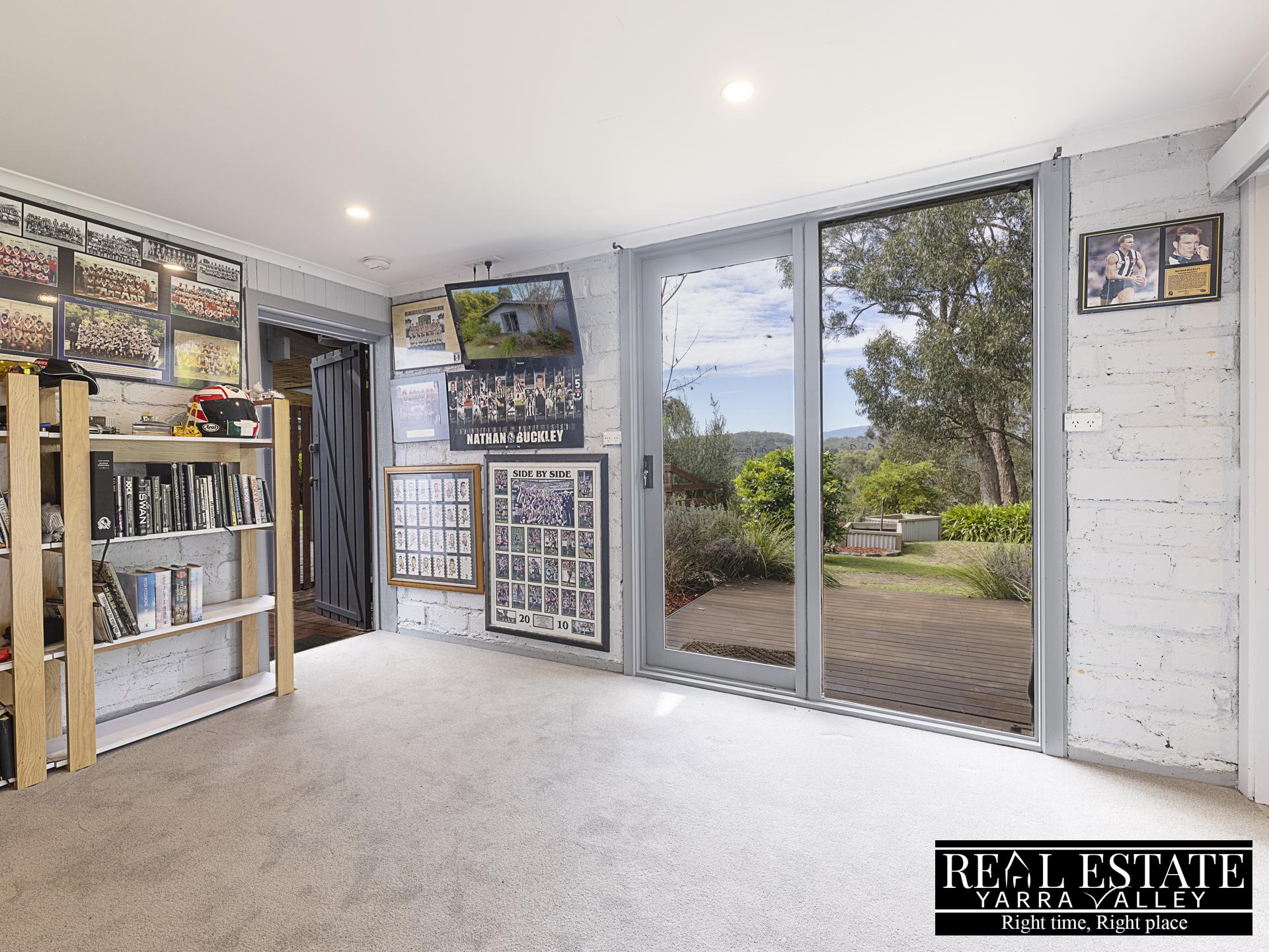 30 Hillcrest Grove, HEALESVILLE, VIC 3777 AUS