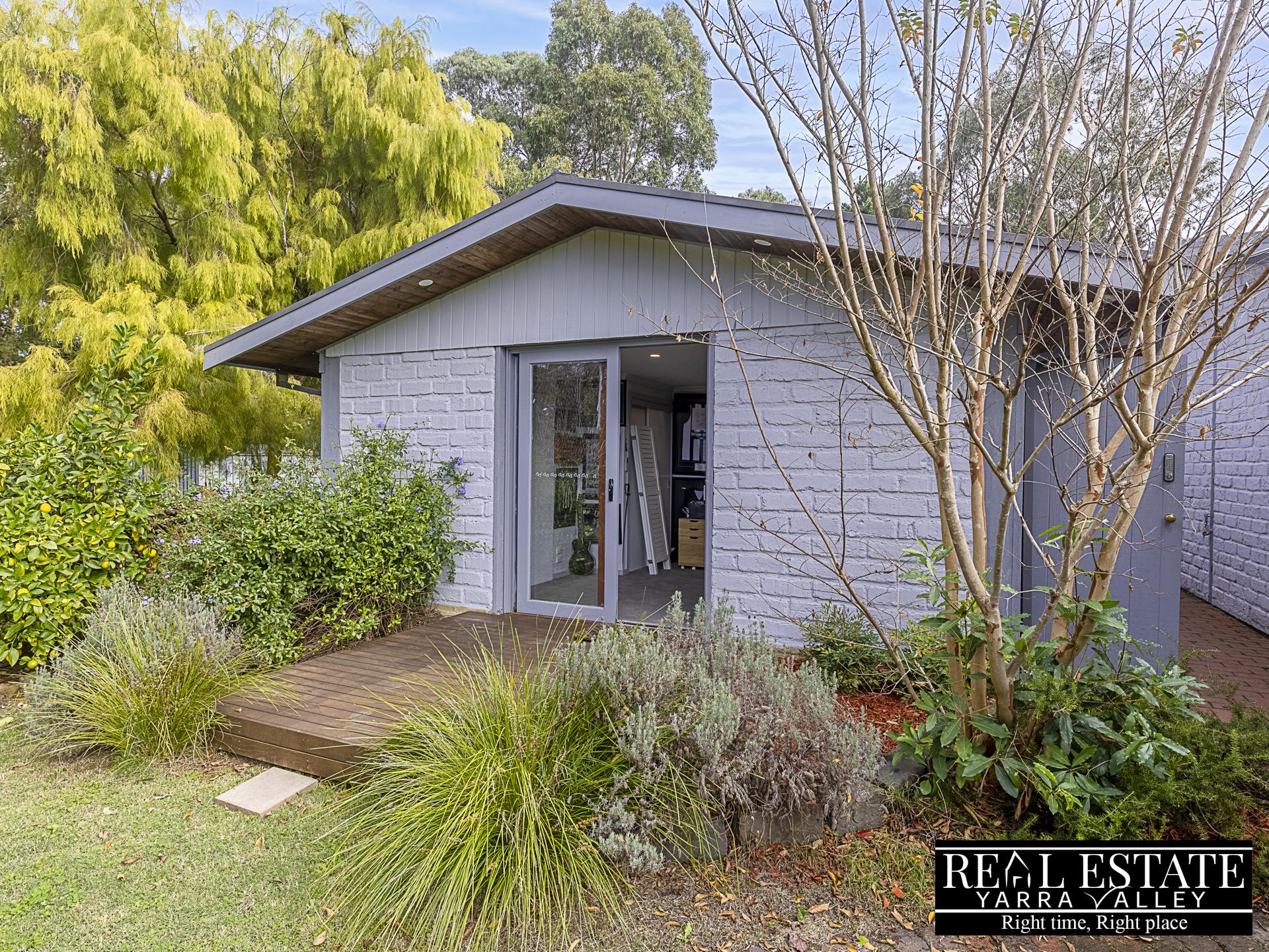 30 Hillcrest Grove, HEALESVILLE, VIC 3777 AUS