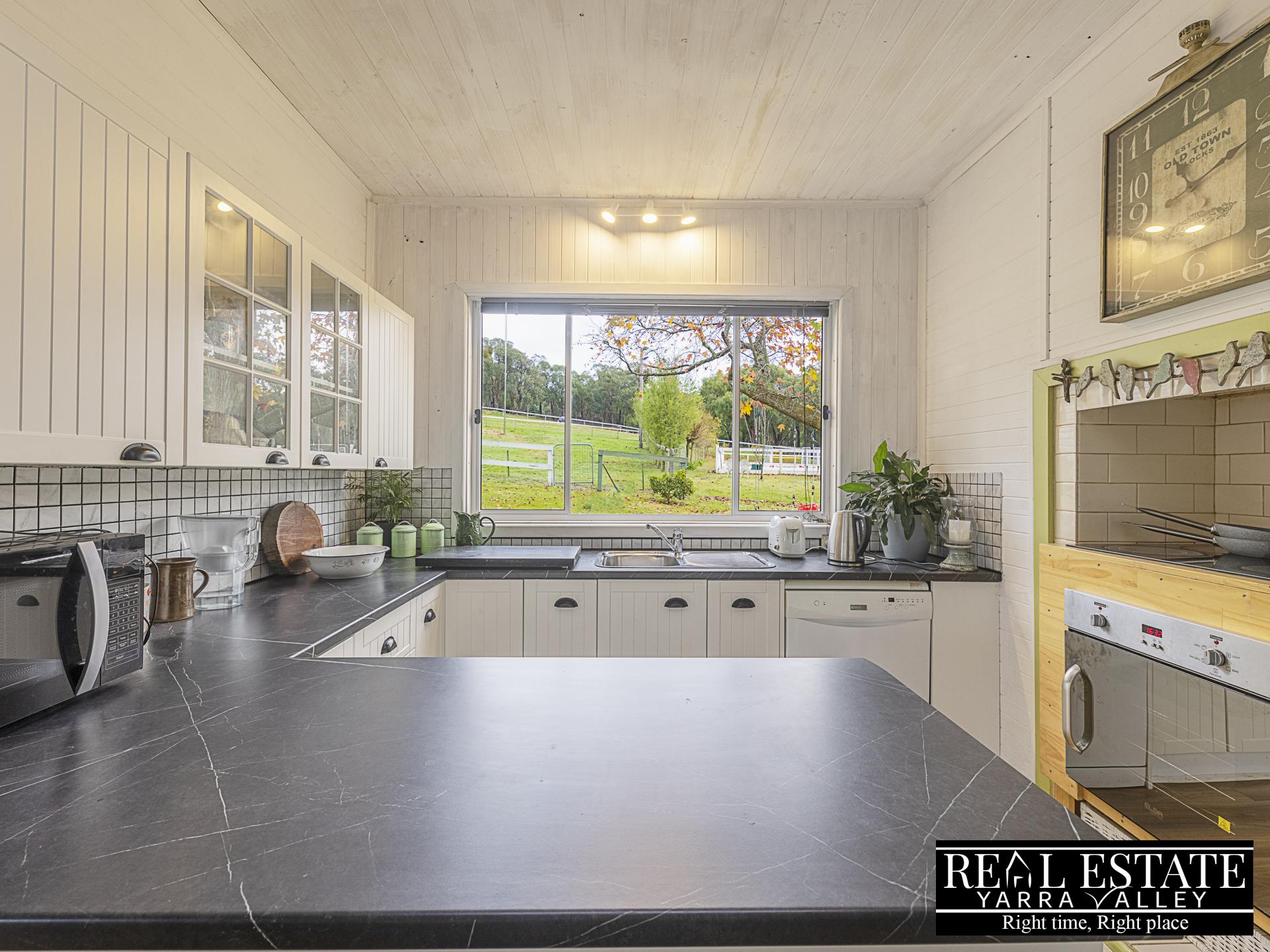 19 Heath Road, CHUM CREEK, VIC 3777 AUS