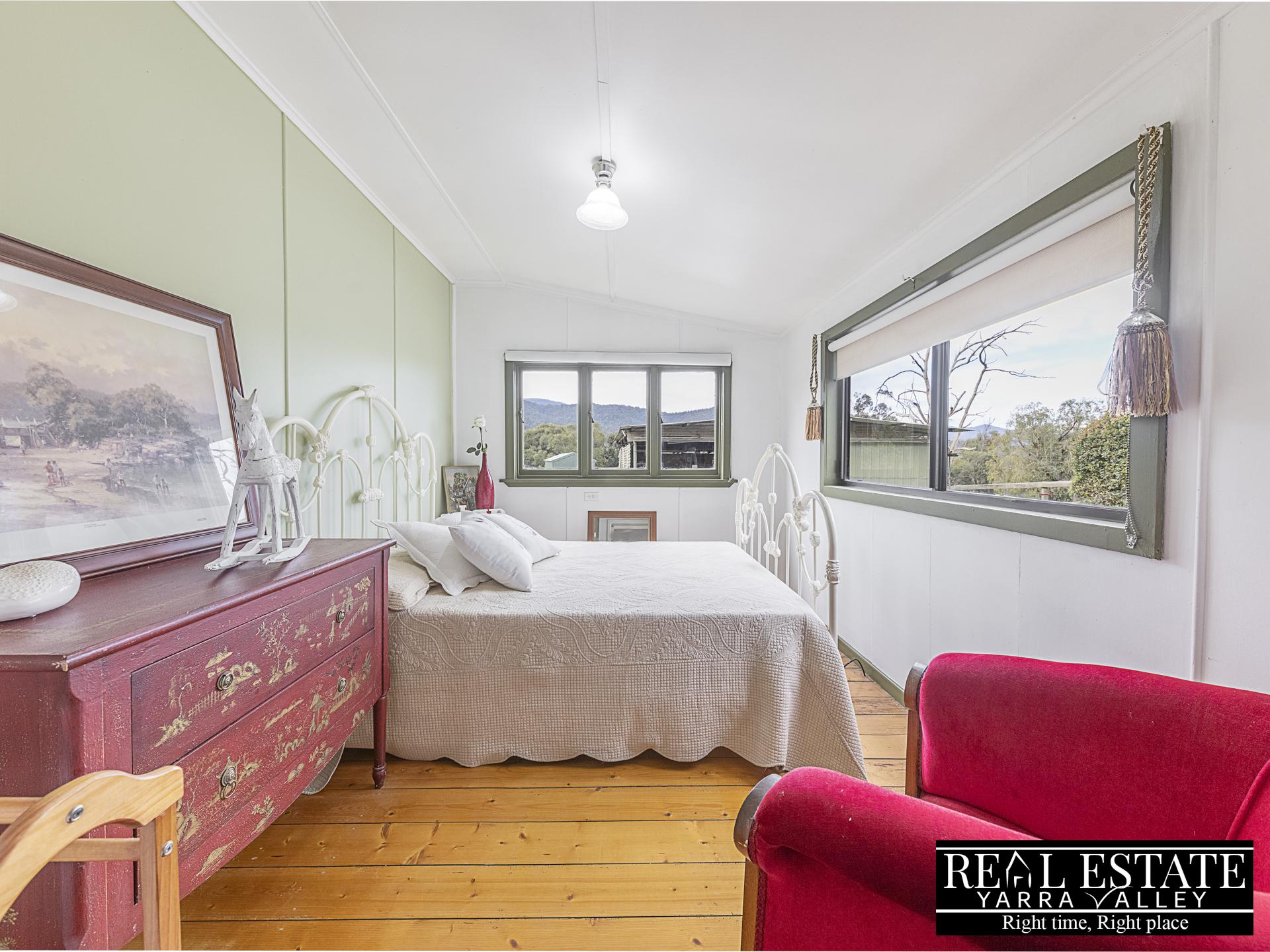 19 Heath Road, CHUM CREEK, VIC 3777 AUS