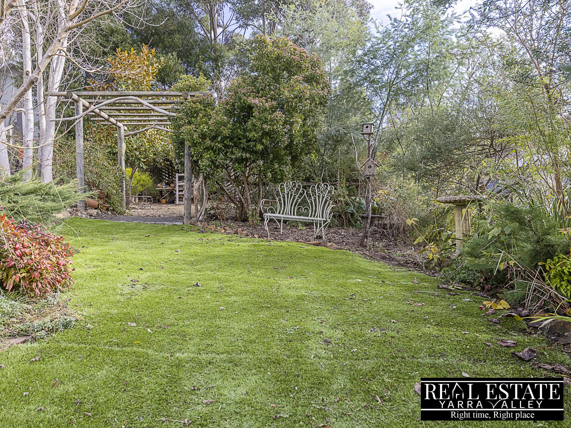 16 Barton Avenue, MARYSVILLE, VIC 3779 AUS