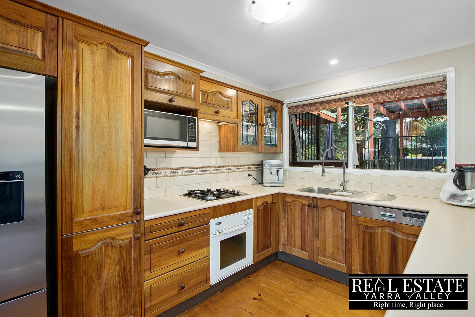 3 McKenzie Avenue, HEALESVILLE, VIC 3777 AUS